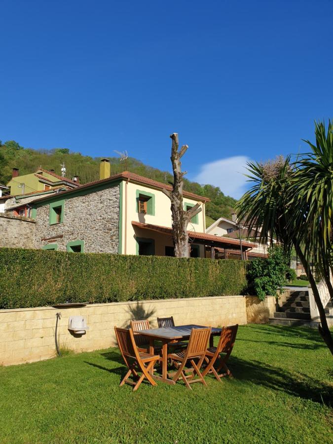 Casa Rural La Pumarada De Limes Cangas De Narcea Exterior photo